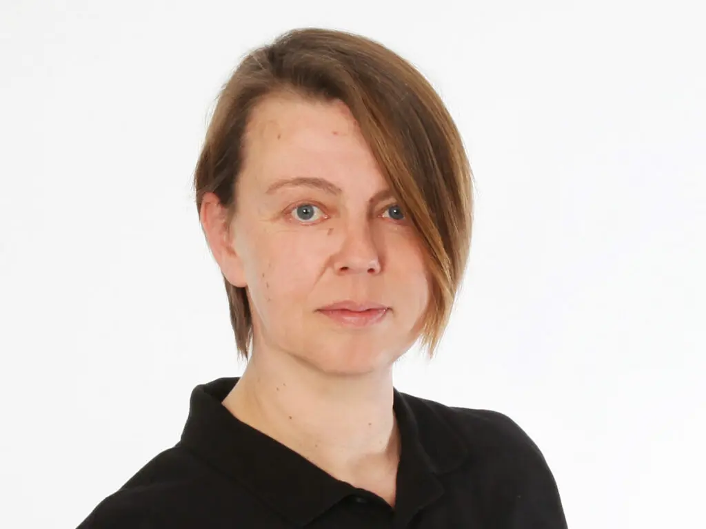 Das Portrait zeigt Frau Voit